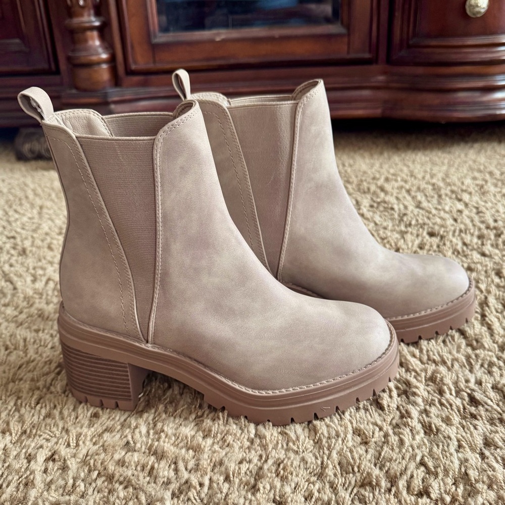 MIA Beige Ankle Boots